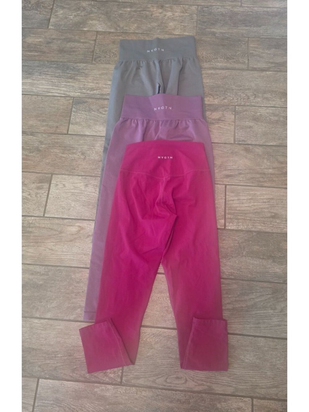 NVGTN Lot of 3 Gray Pink Purple Compression Ankle Leggings M EUC